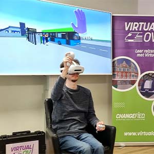 Zelfstandig leren reizen met de bus met een Virtual Reality-bril Zelfstandig leren reizen met de bus met een Virtual Reality-bril