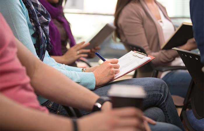 Blijven groeien als docent? Volg cursussen om je kennis en vaardigheden uit te breiden